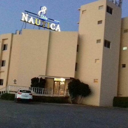 The Shiv Nautica Hotel Mundra Bagian luar foto