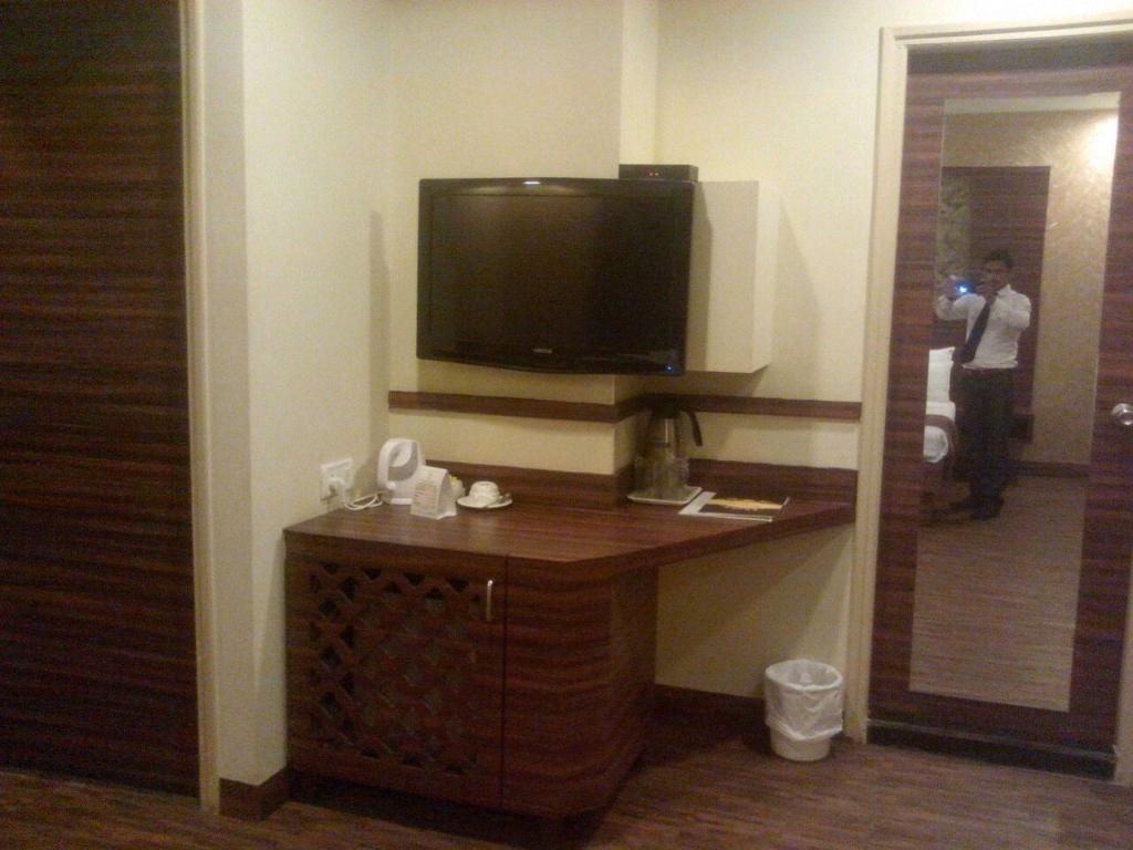 The Shiv Nautica Hotel Mundra Bagian luar foto