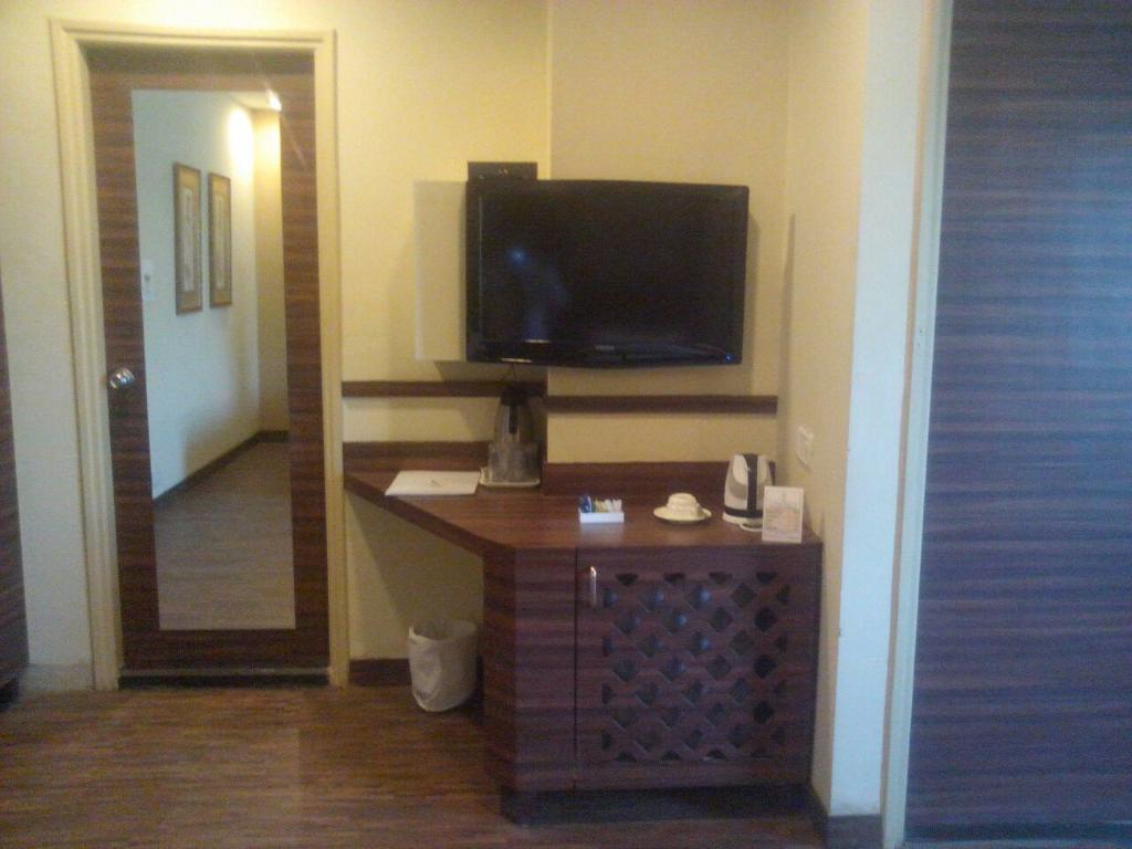 The Shiv Nautica Hotel Mundra Bagian luar foto
