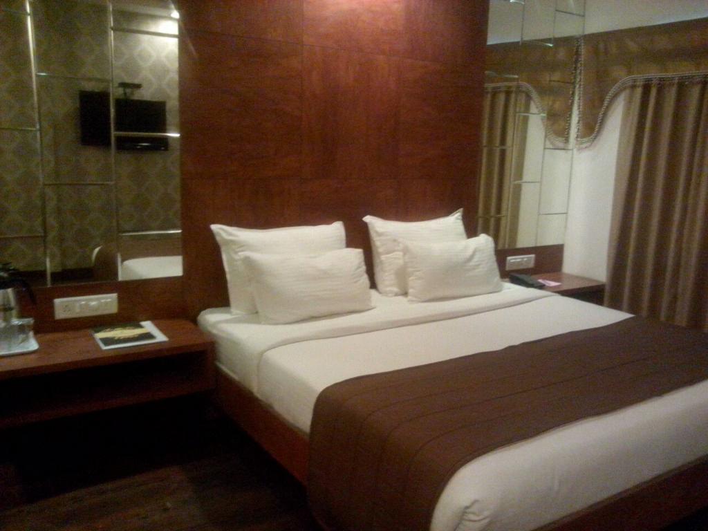 The Shiv Nautica Hotel Mundra Bagian luar foto