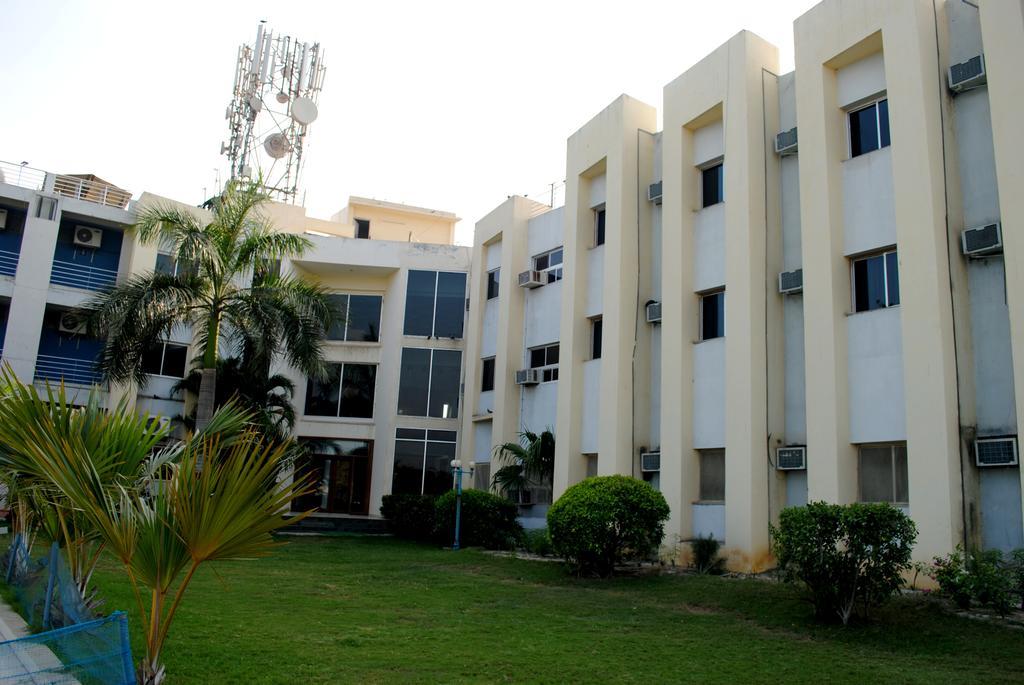 The Shiv Nautica Hotel Mundra Bagian luar foto