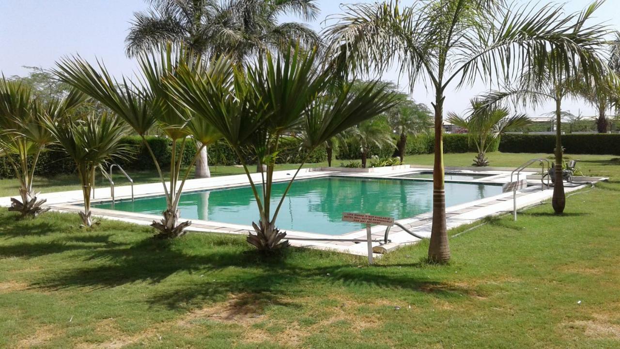 The Shiv Nautica Hotel Mundra Bagian luar foto